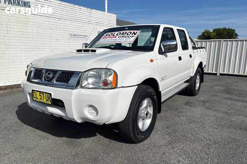 White 2012 Nissan Navara Dual Cab Pick-up St-R (4X4)