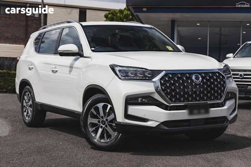 White 2025 Kgm Rexton SUV ELX