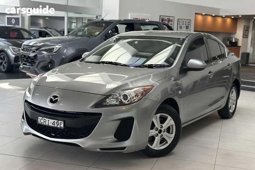 Silver 2013 Mazda 3 Sedan Neo