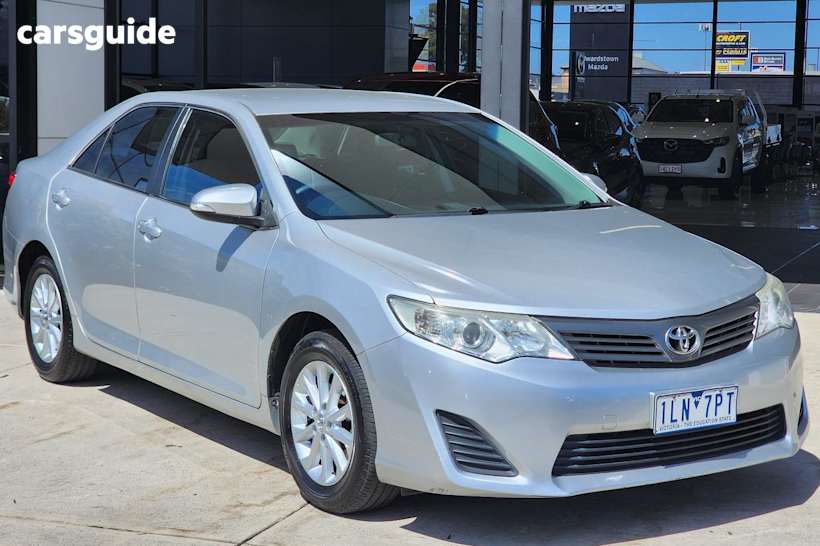 Silver 2012 Toyota Camry Sedan ALTISE F