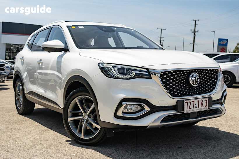 White 2022 MG HS Plus EV SUV ESSENCE F