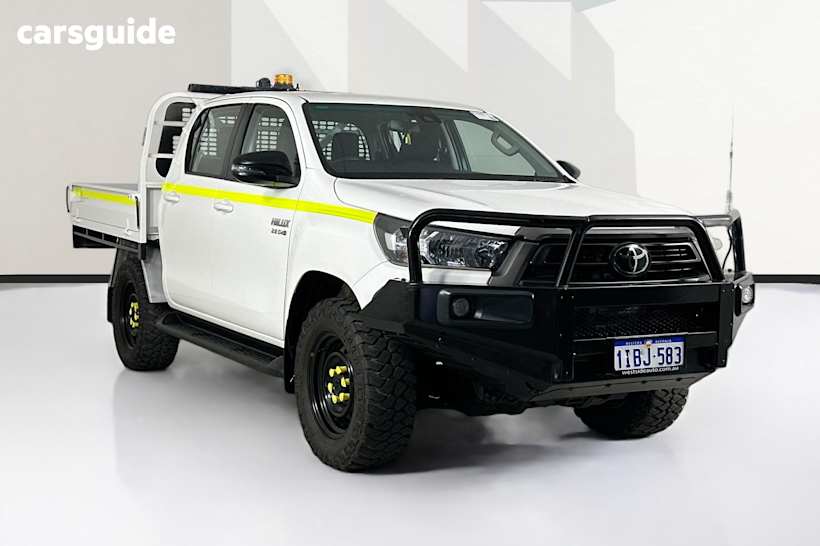 White 2023 Toyota Hilux Double Cab Chassis Sr (4X4)