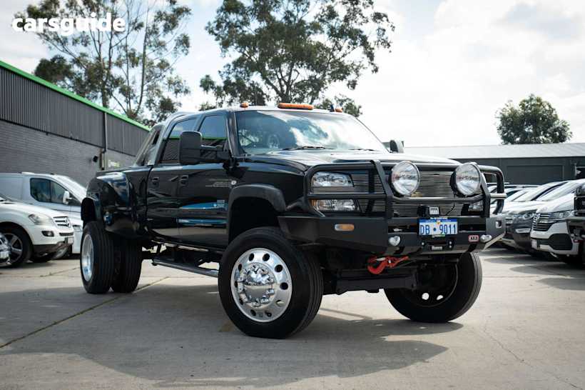 Black 2006 Chevrolet Silverado Ute Tray