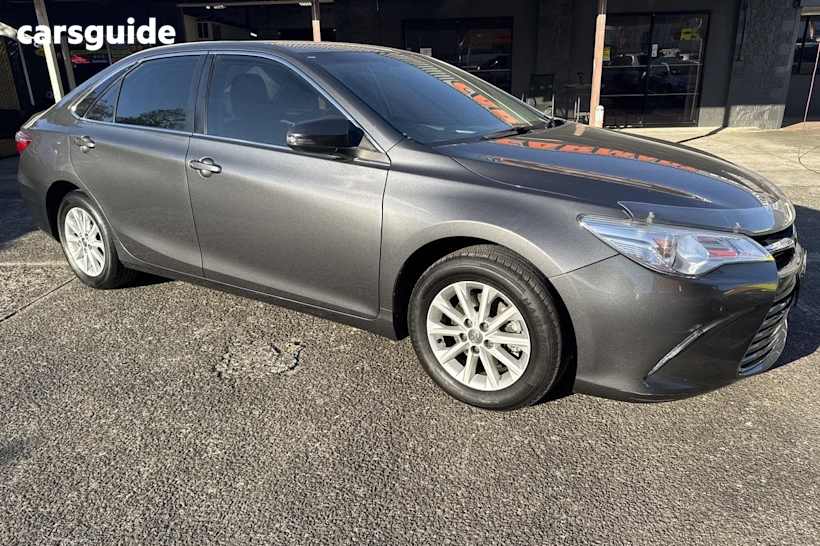 Grey 2016 Toyota Camry Sedan Altise