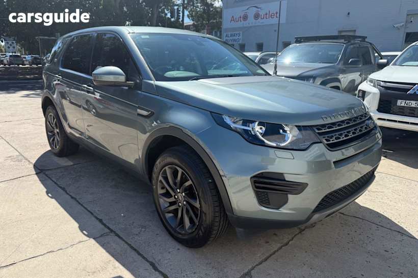 Grey 2017 Land Rover Discovery Sport SUV TD4 150 SE 4X4