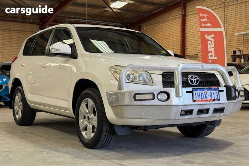 White 2012 Toyota RAV4 Wagon Cv (4X4)