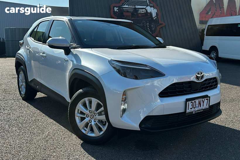 White 2024 Toyota Yaris Cross Wagon Gx Hybrid (Awd)