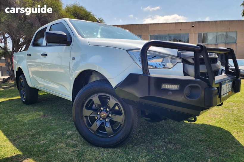 White 2021 Isuzu D-MAX Crew Cab Utility Sx (4X4)