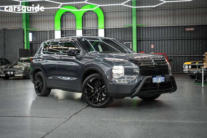 Grey 2024 Mitsubishi Outlander SUV BLACK EDITION F