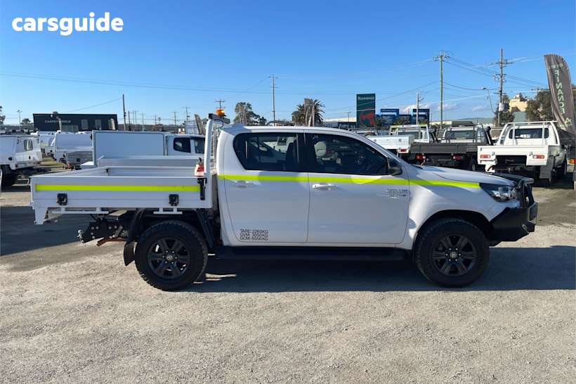 White 2022 Toyota Hilux Ute Tray SR 4X4