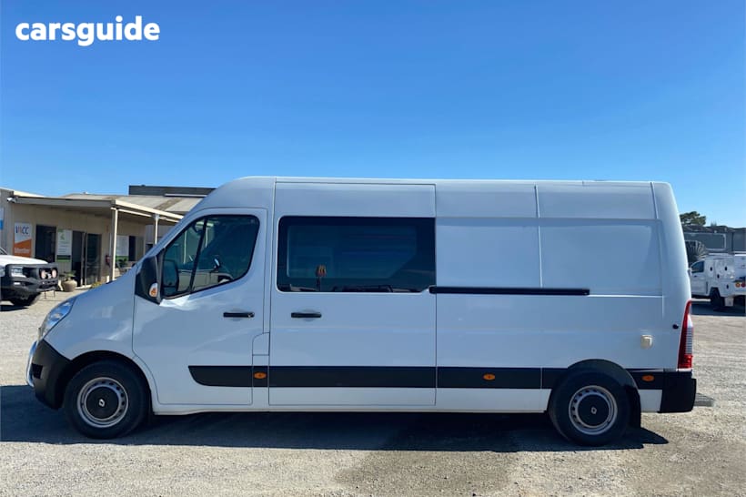 White 2018 Renault Master Commercial F