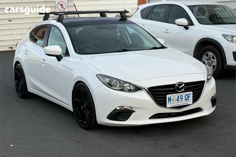 White 2014 Mazda 3 Hatchback Maxx