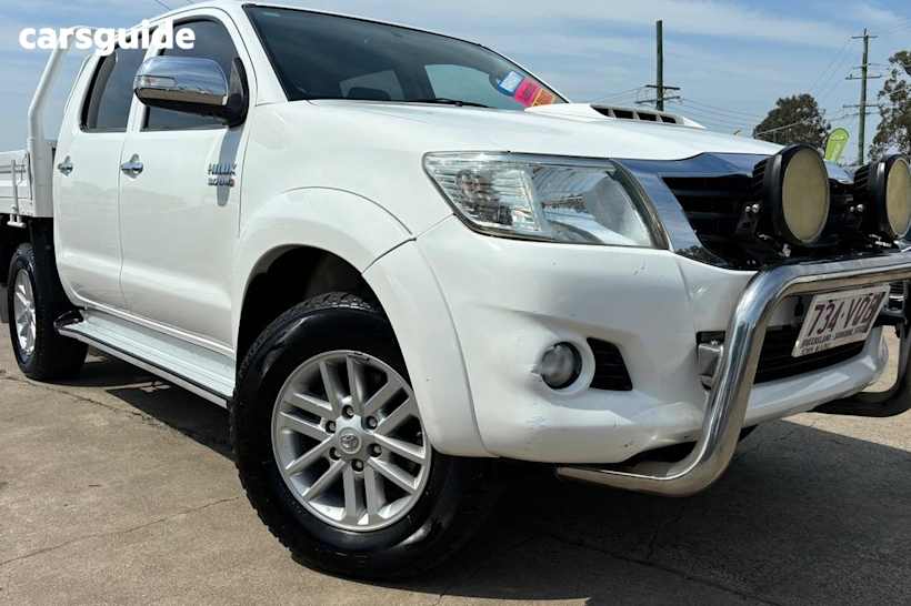 White 2015 Toyota Hilux Ute Tray SR 4X4