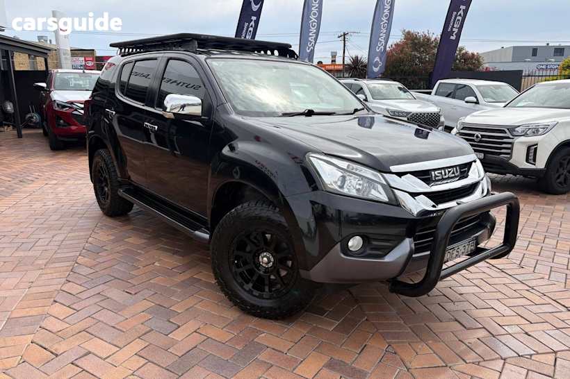 Black 2016 Isuzu MU-X SUV LS-U R