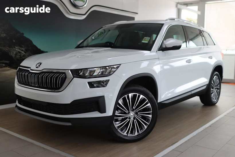 White 2022 Skoda Kodiaq SUV STYLE 4X4