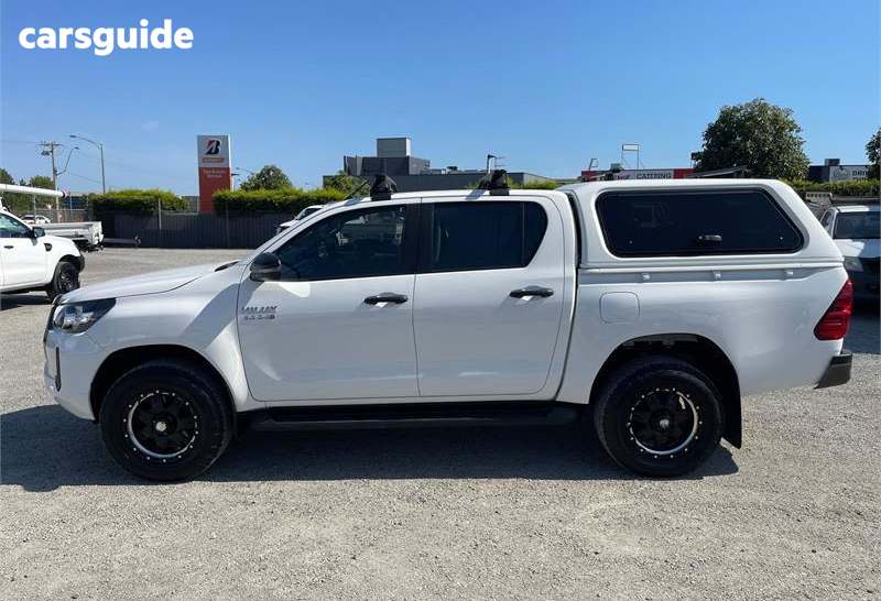 White 2021 Toyota Hilux Double Cab Pick Up Sr (4X4)