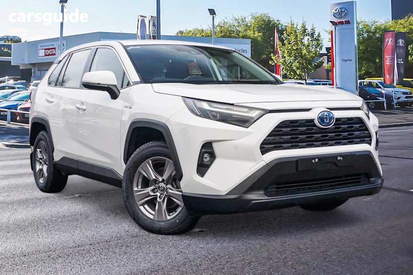 White 2024 Toyota RAV4 Wagon Gx (Awd) Hybrid