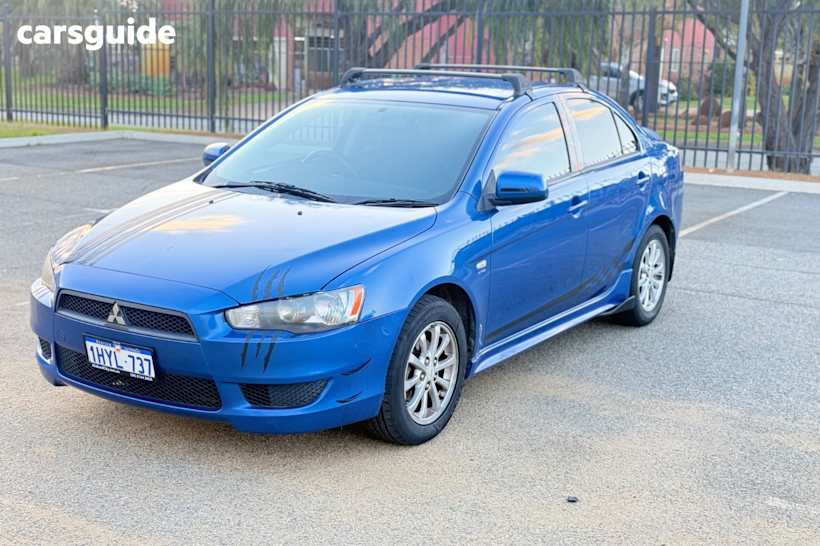 Blue 2010 Mitsubishi Lancer Sedan Es