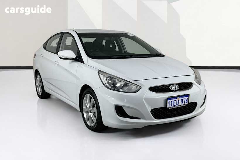 White 2018 Hyundai Accent Sedan Sport