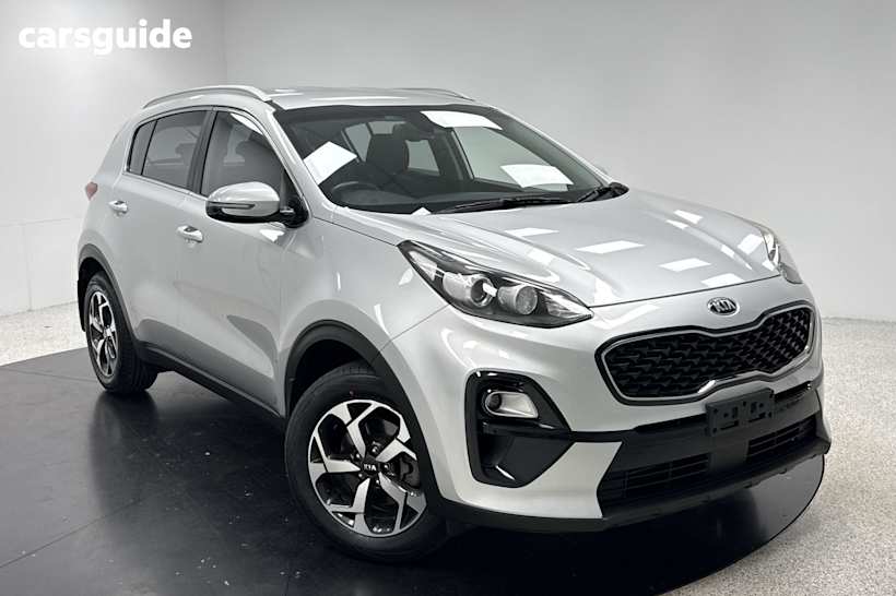 Silver 2019 Kia Sportage SUV SI F