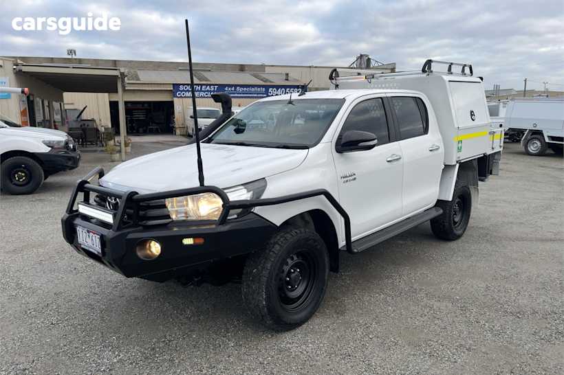 White 2016 Toyota Hilux Ute Tray SR 4X4