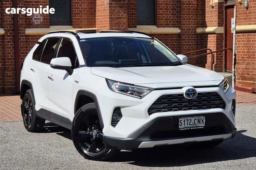 White 2021 Toyota RAV4 SUV CRUISER 4X4