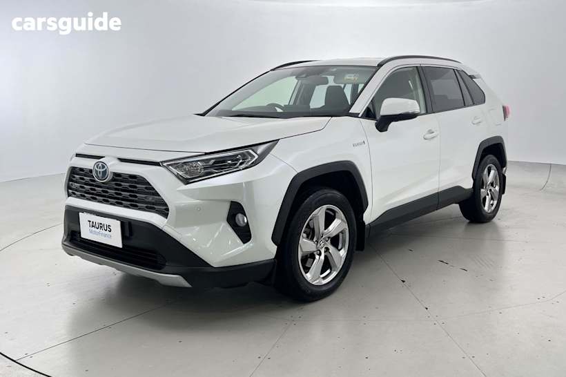 White 2020 Toyota RAV4 SUV GXL F