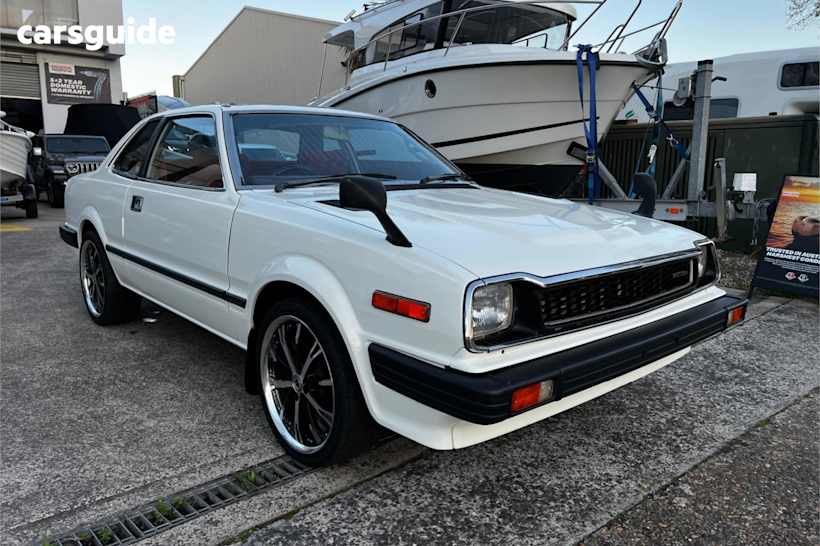 White 1980 Honda Prelude Coupe F