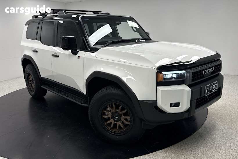 White 2025 Toyota Landcruiser Prado SUV ALTITUDE 4X4