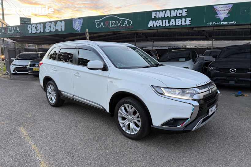 White 2019 Mitsubishi Outlander Wagon Es 7 Seat (2Wd)