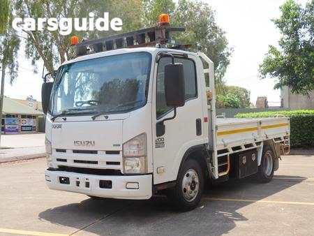 White 2011 Isuzu NNR Ute Tray 200