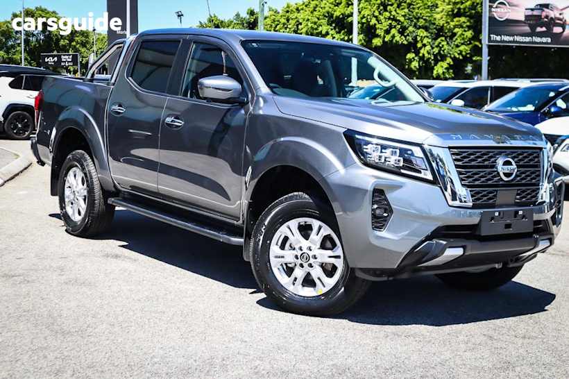 Grey 2025 Nissan Navara Dual Cab Pick-up St (4X4)