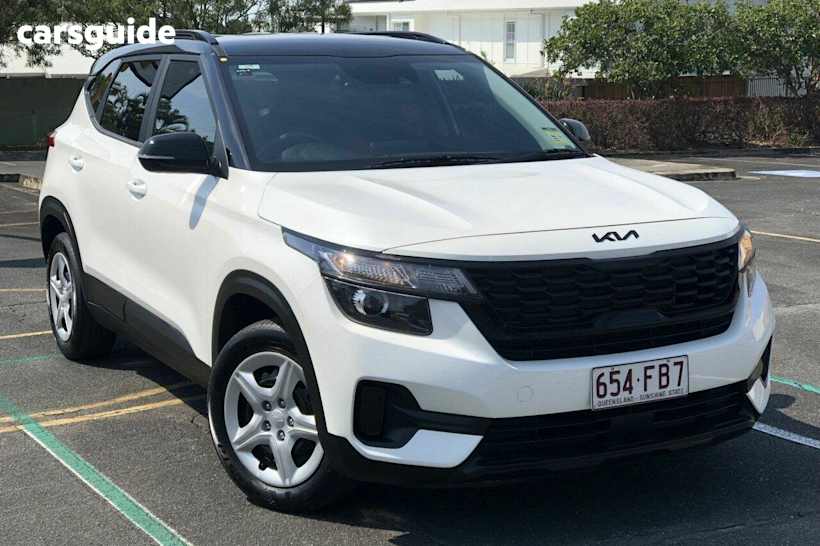 White 2022 Kia Seltos Wagon S (Fwd) With Safety Pack