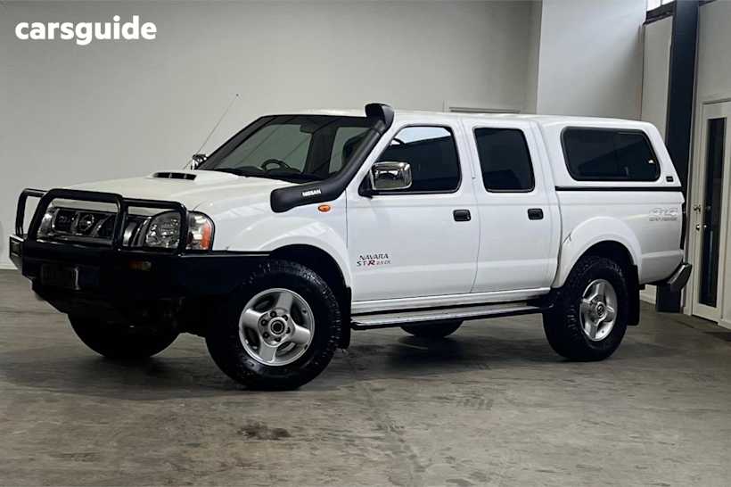 White 2014 Nissan Navara Ute Tray ST-R 4X4