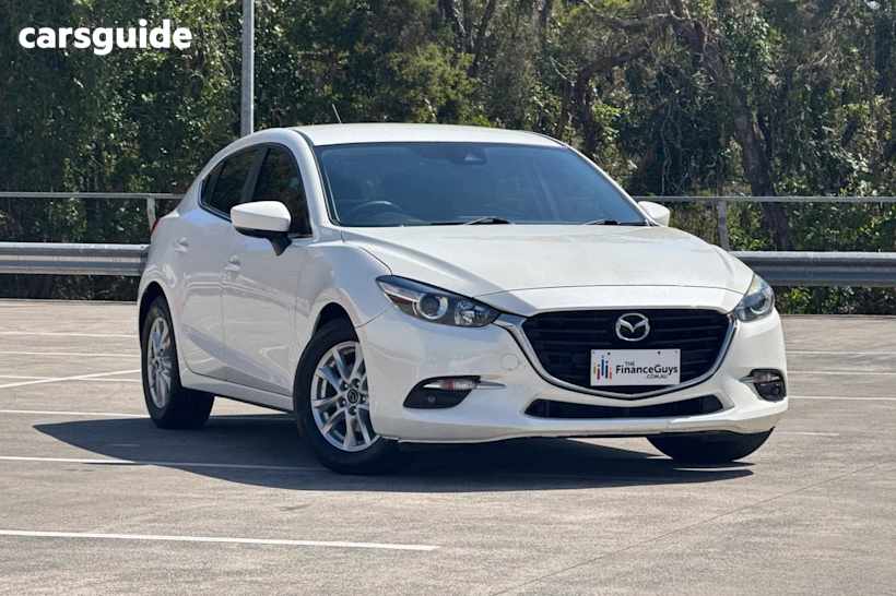 White 2016 Mazda 3 Hatchback Maxx