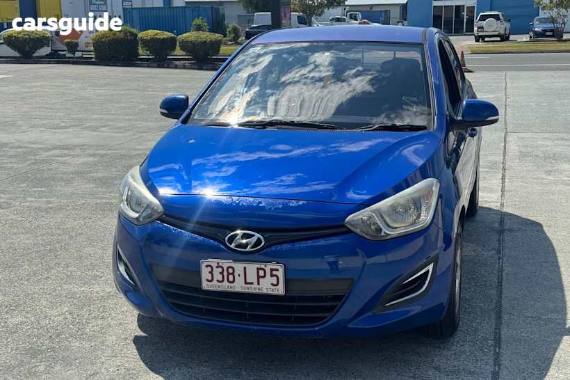 Blue 2013 Hyundai I20 Hatchback Active