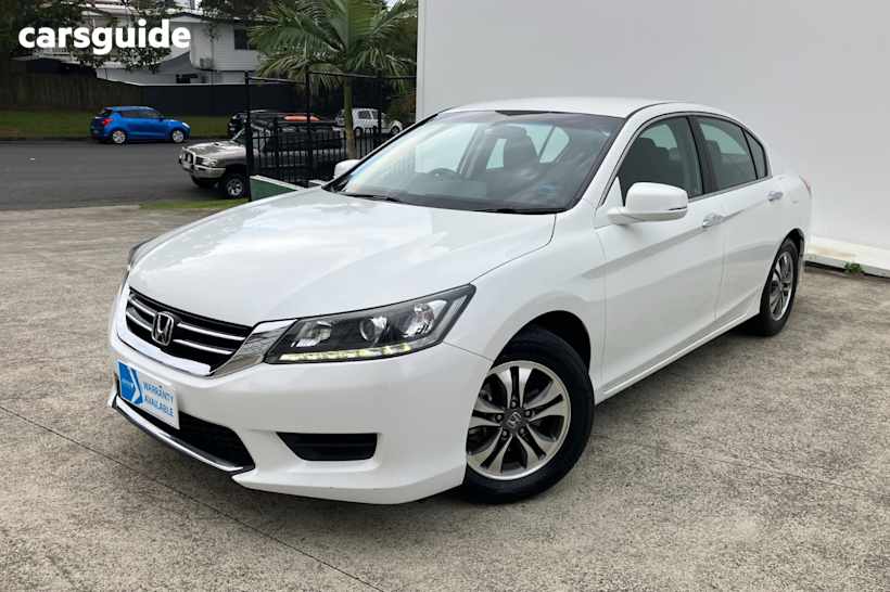 White 2013 Honda Accord Sedan Vti