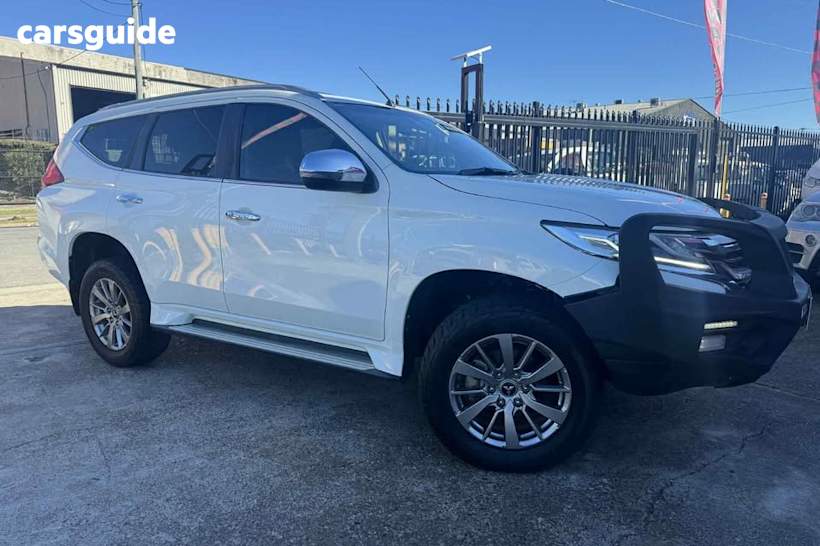 White 2019 Mitsubishi Pajero Sport Wagon Glx (4X4) 5 Seat