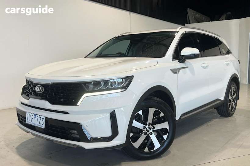 White 2021 Kia Sorento SUV SPORT 4X4