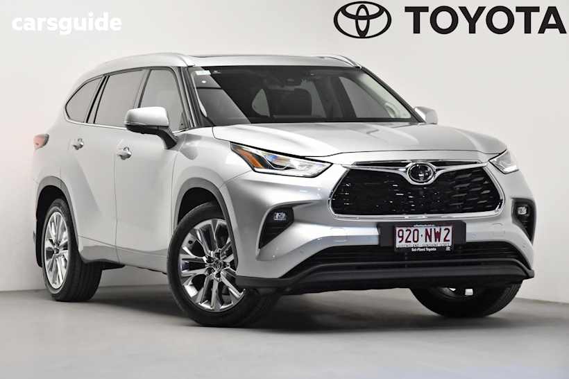 Silver 2023 Toyota Kluger SUV GRANDE 4X4