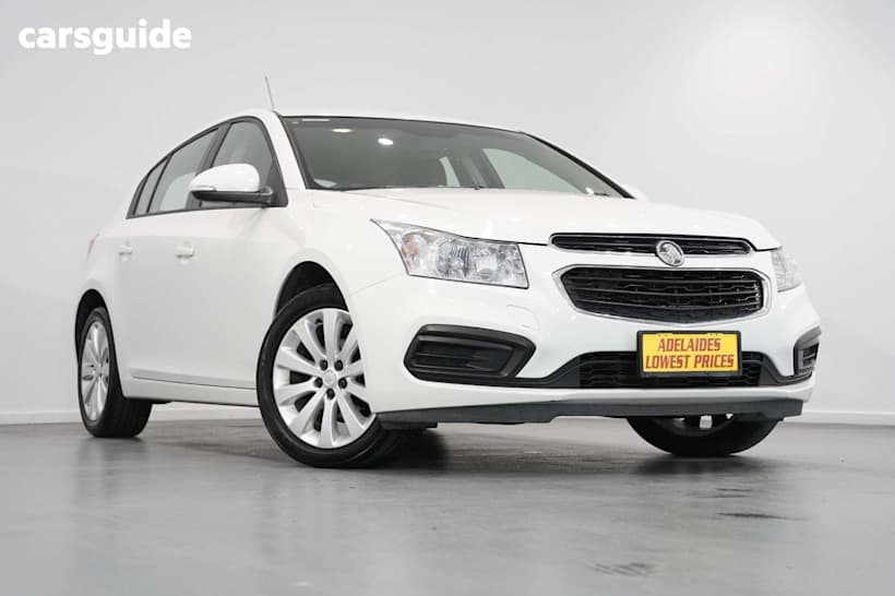 White 2016 Holden Cruze Hatch EQUIPE F
