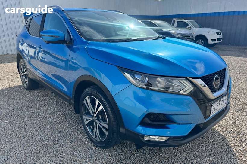 Blue 2018 Nissan Qashqai Wagon St-L