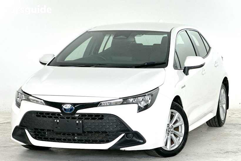 White 2023 Toyota Corolla Hatch ASCENT SPORT HYBRID F