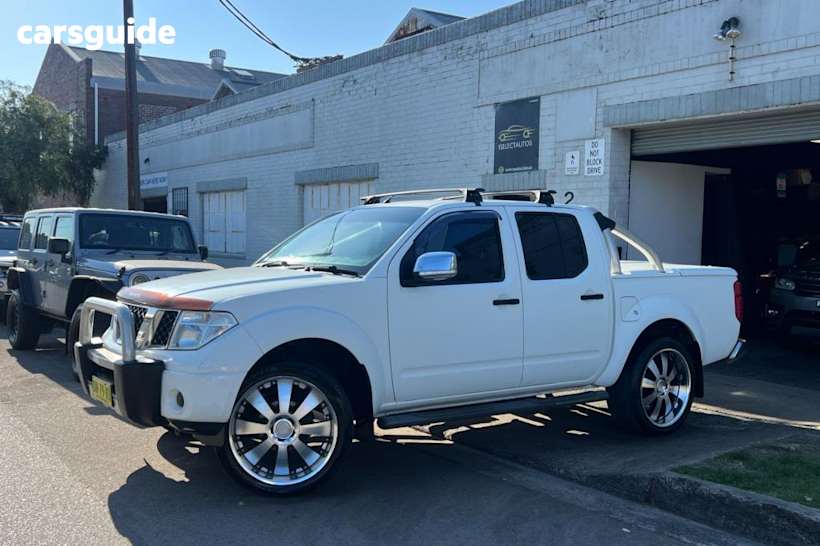 White 2010 Nissan Navara Ute Tray ST-X (4X4) D40