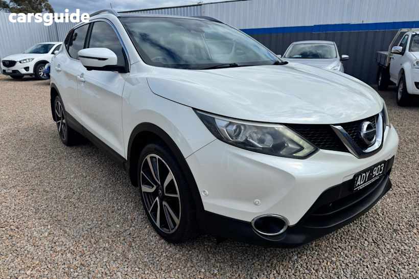 White 2015 Nissan Qashqai Wagon Ti (4X2)