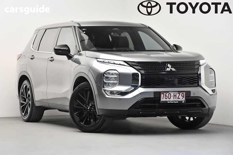 Silver 2023 Mitsubishi Outlander SUV LS BLACK EDITION F