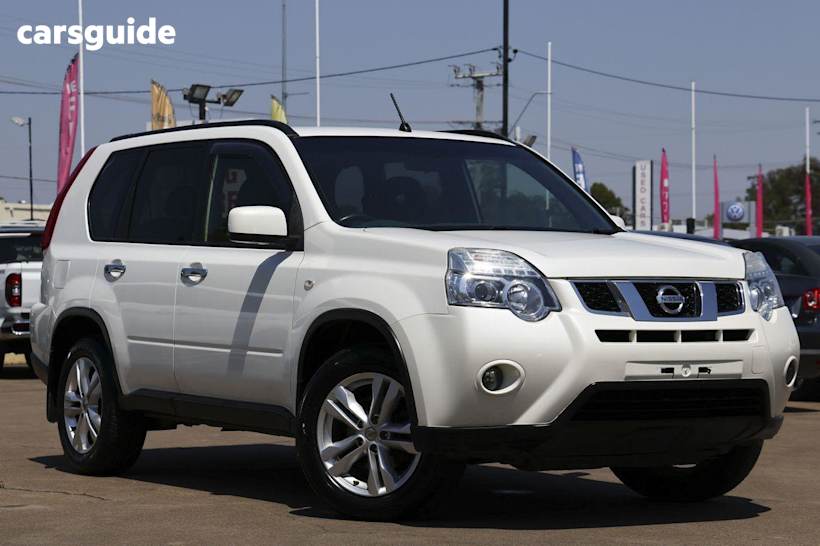 White 2013 Nissan X-Trail Wagon St-L (4X4)