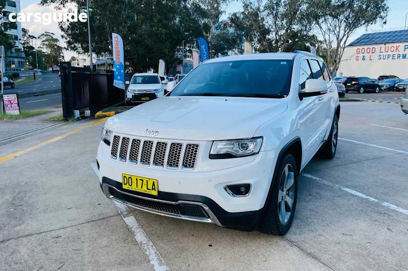 White 2014 Jeep Grand Cherokee SUV LIMITED