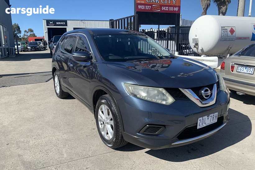Blue 2014 Nissan X-Trail SUV ST F