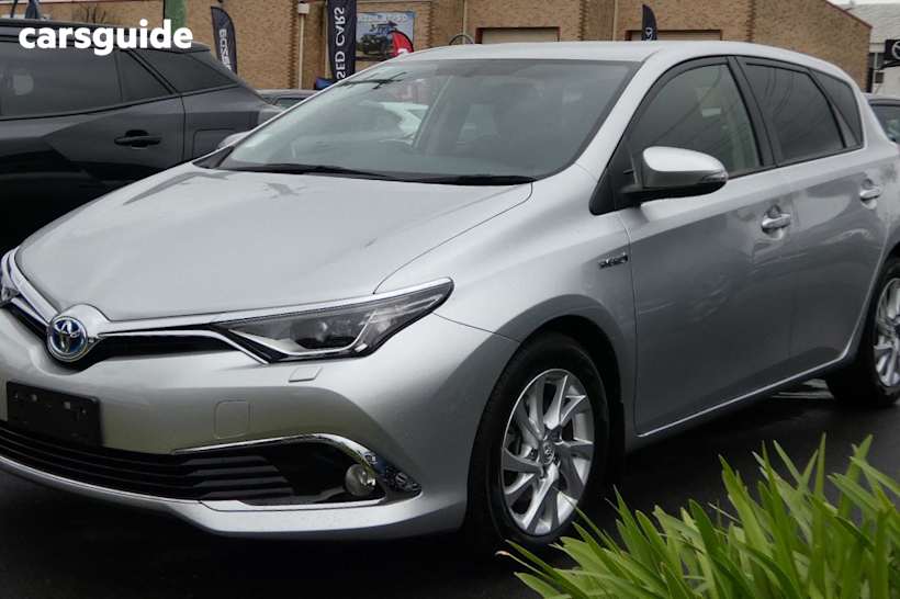 Silver 2017 Toyota Corolla Hatch HYBRID F